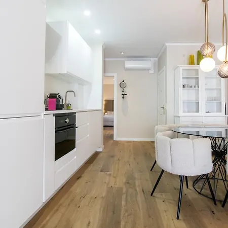 Apartmán District Key - Valencia, Jose Iturbi 10 *